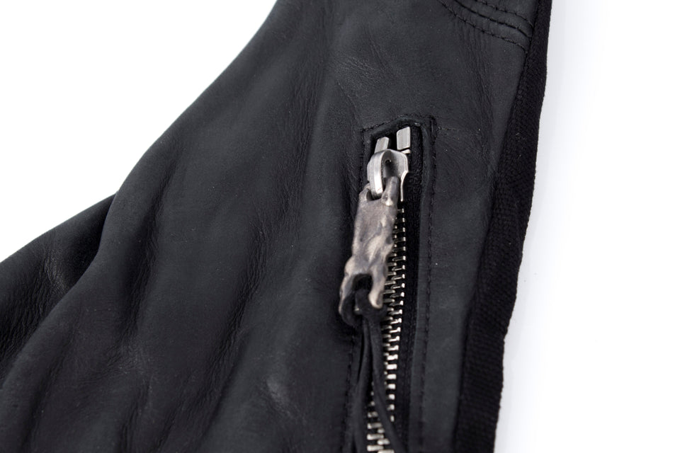 hang9 · detail 03