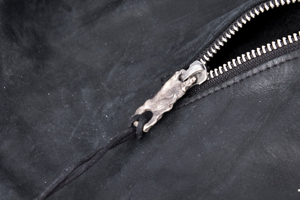 hang8 · detail 04